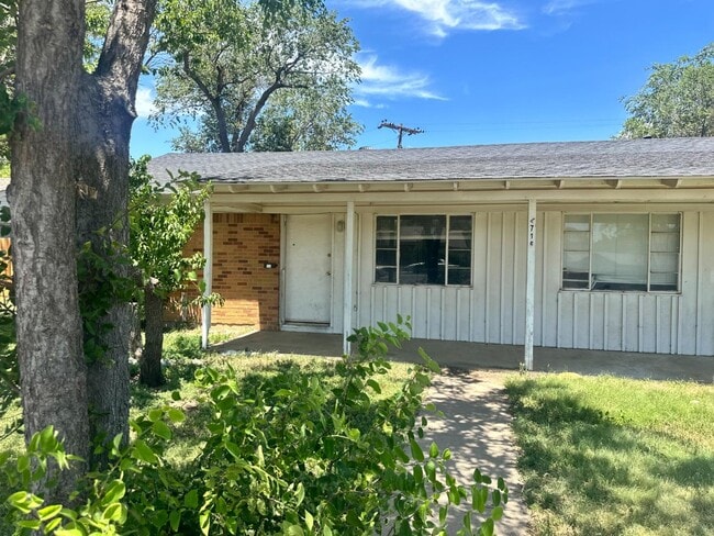 Building Photo - 2716 Duncan Dr Rental