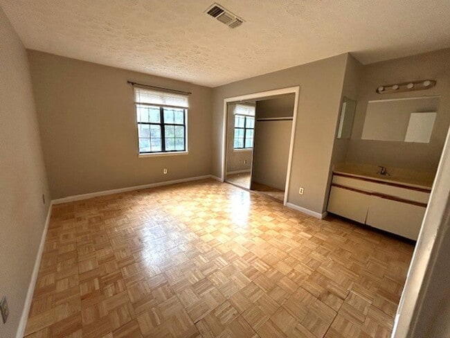 Photo - Duplex Near Priest lake