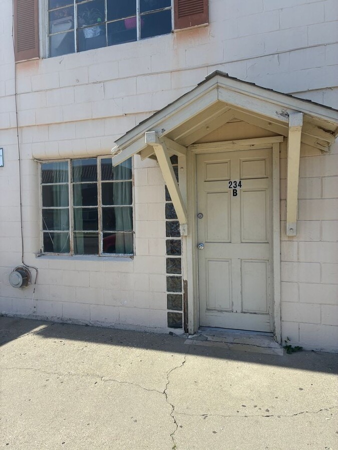 Photo - 234 S 8th St Unit 234 S 8th St Apt B