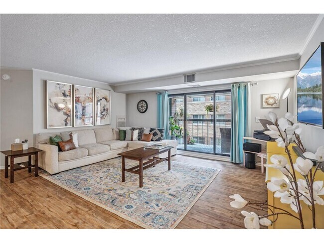 Building Photo - 2885 Knox Ave S Unit 405 Rental