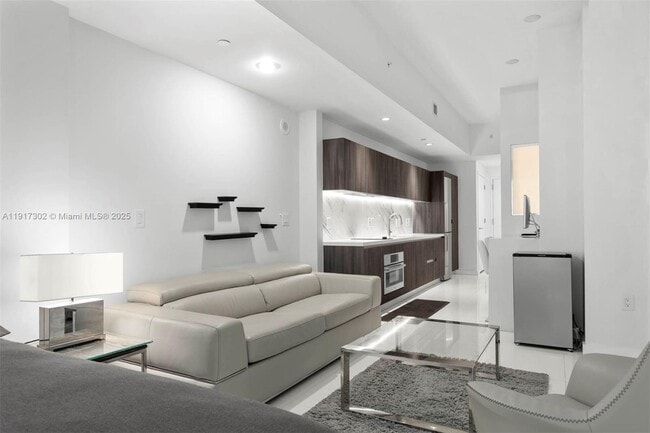 Building Photo - 851 NE 1st Ave Unit 300