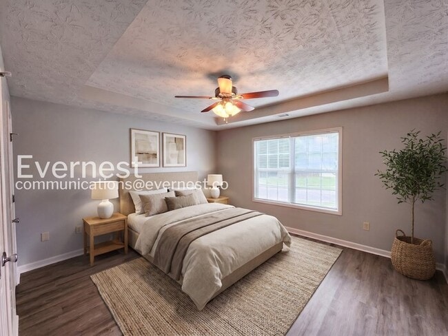 Photo - 319 Bridgeport Ln