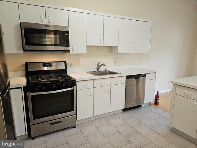 Photo - 409 Talon Ct