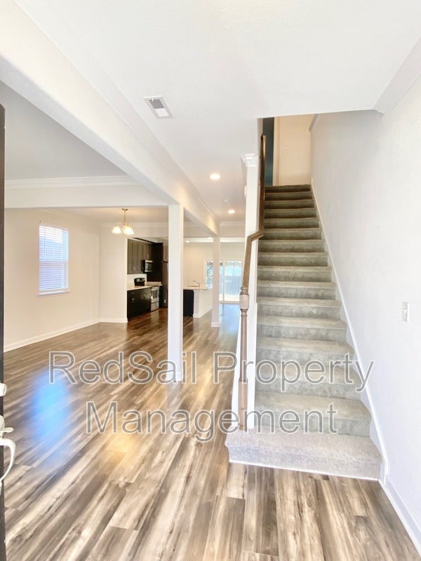 Photo - 2758 McKann Ave