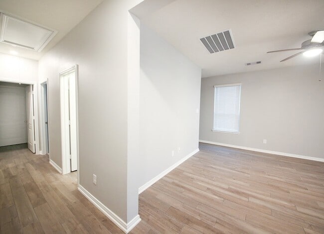 Photo - 9406 Castillo Ct