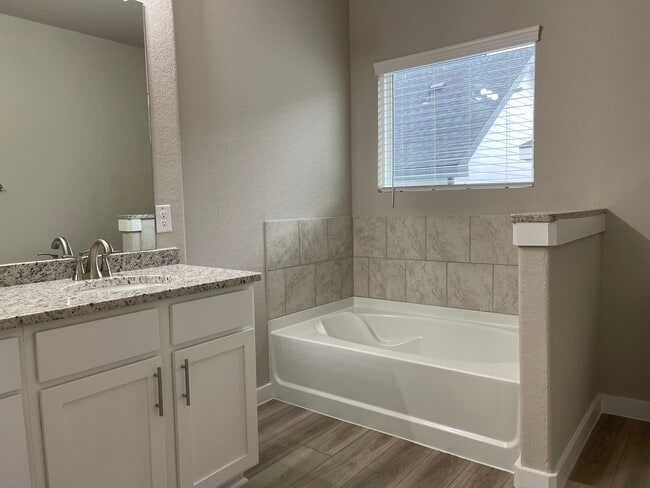 Photo - 21518 Sir Walter Ln