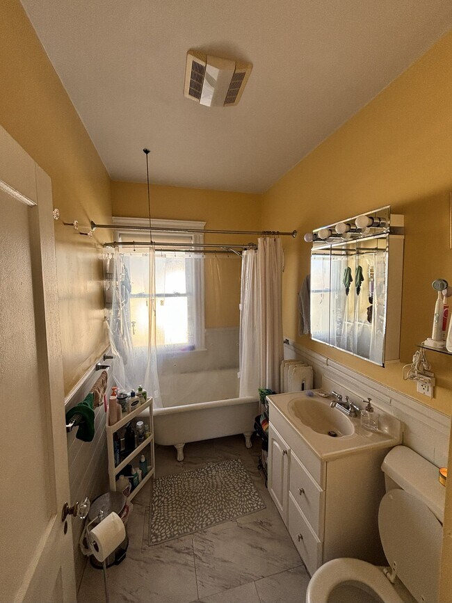 Photo - 61 Quincy St Unit 2