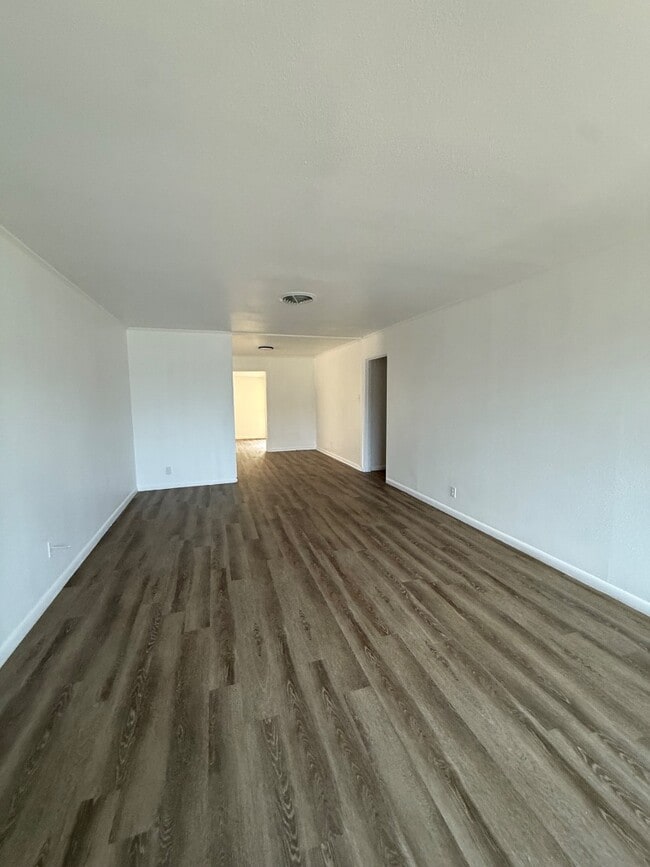 Photo - 1126 Stratton Dr