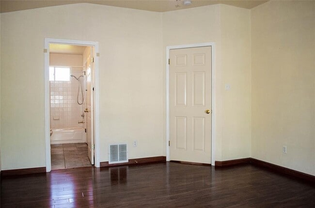 Photo - 505 Shant St