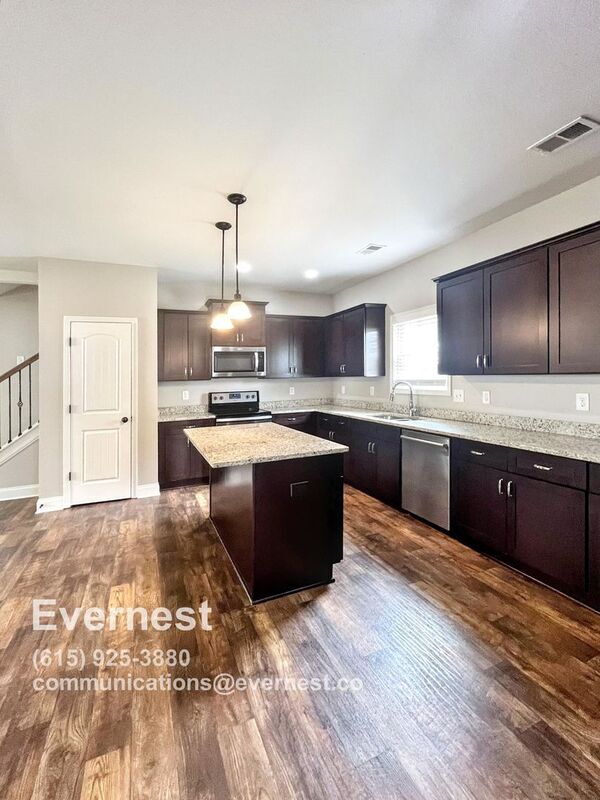 Photo - 1204 Henry Pl Blvd