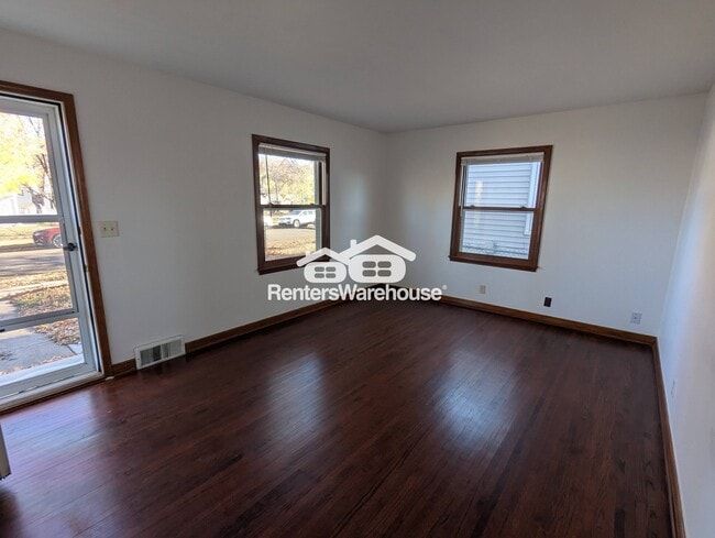 Photo - 5820 43rd Ave S