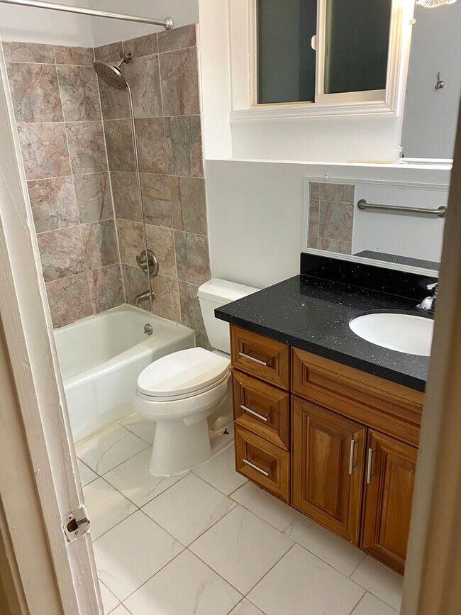 Photo - 3 bed/ 2 bath Two Story House overlooking Lake Washington, $3,175/mo