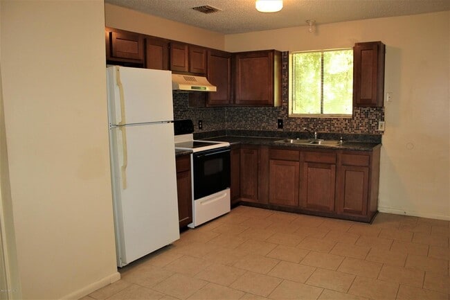 Photo - 5147 Westchase Ct Apartamento Unidad 2