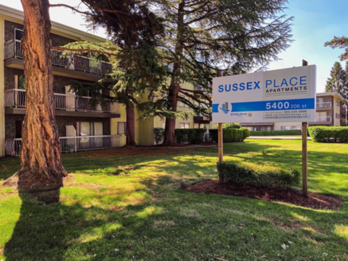 Sussex Place Apartments - Sussex Place Apartments