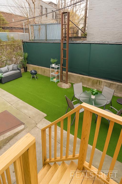 Photo - 2 Bedroom with Private Backyard right near... Unit 1R