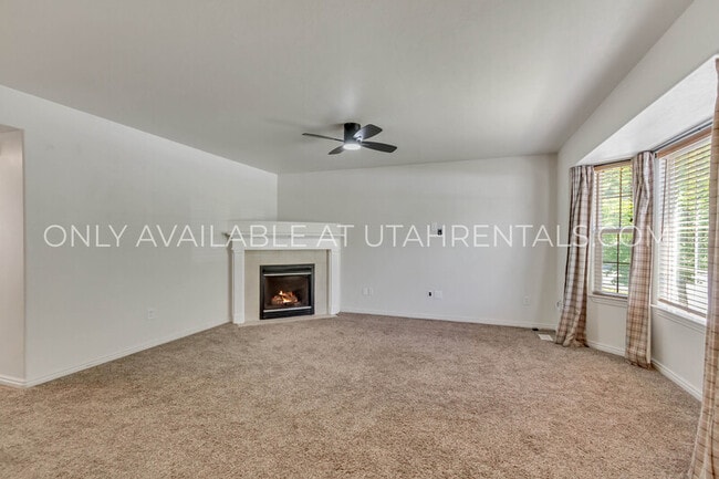 Photo - 1328 S 1550 E