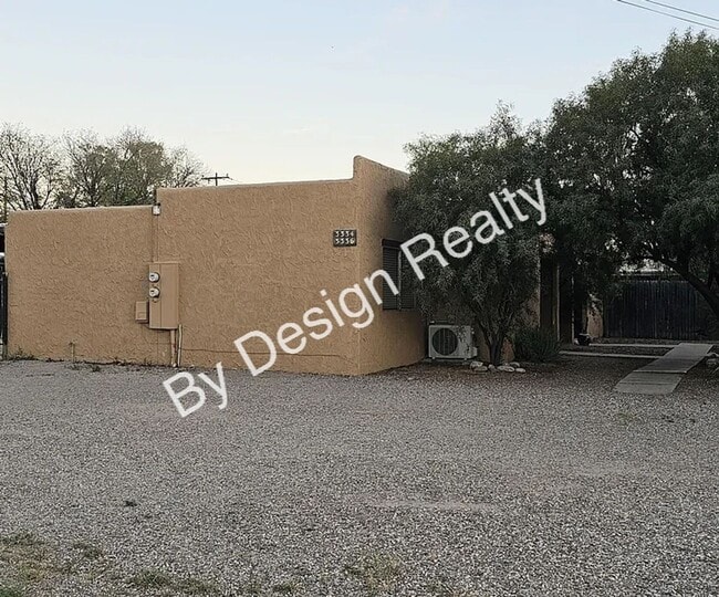 Building Photo - Updated 2 Bed 1 Bath Duplex with Fresh Paint, Ductless Heating/Cooling and Private Yard
