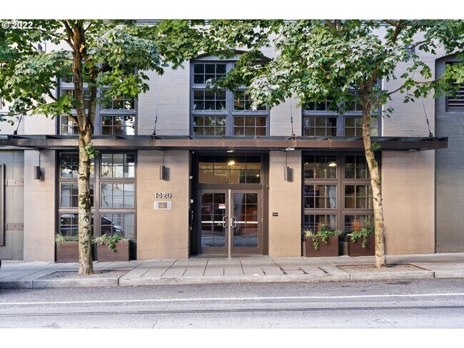 Photo - 1420 NW Lovejoy St Unit 210