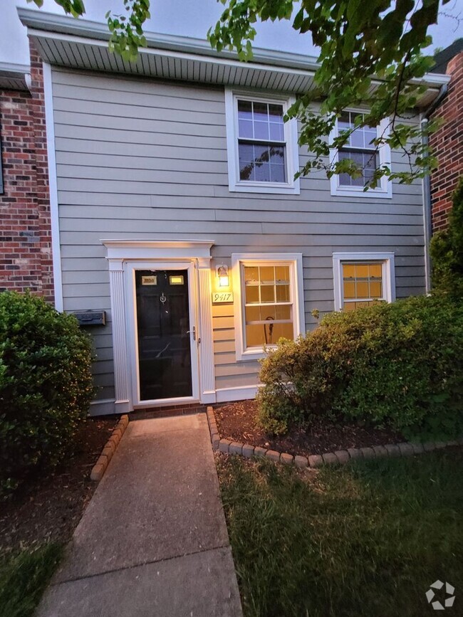 Building Photo - Spacious 3 Bed 2.5 Bath in Henrico/West End Rental