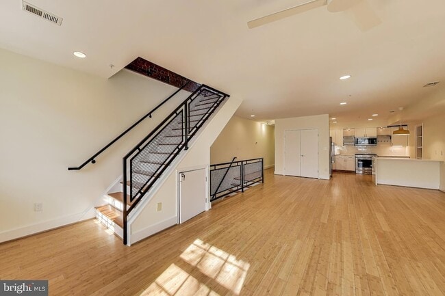 Photo - 1129 Columbia Rd NW