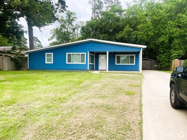 Building Photo - 24514 Sunny Glen Dr Rental