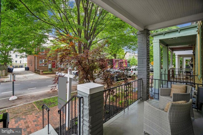 Photo - 1630 A St SE Townhome