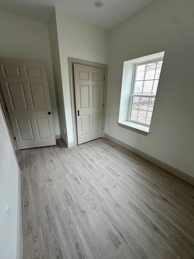 531 Smith St Unit 103