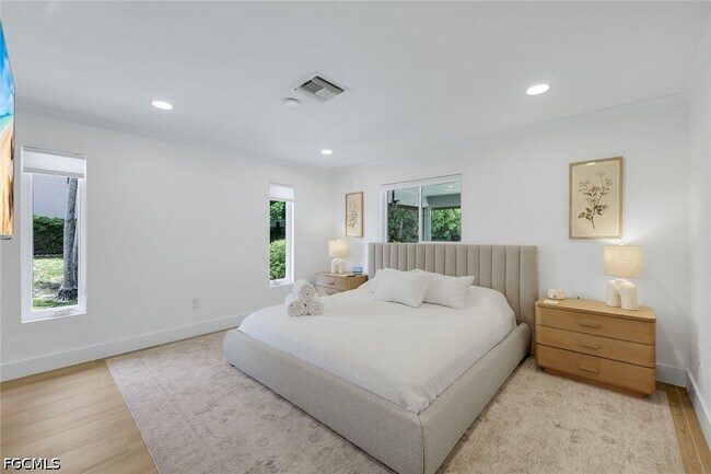 Photo - 27098 Harbor Dr