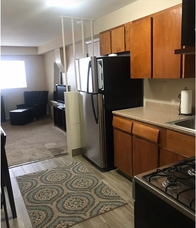 Photo - 1217 W Grand Ave
