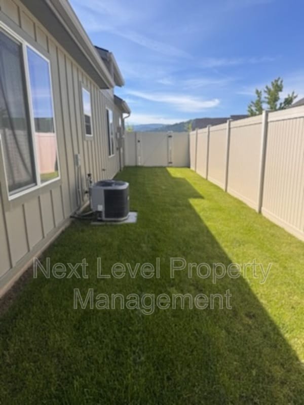 Photo - 881 S Camas Ln
