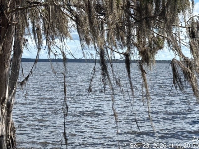 364 Crescent Lake Shore Dr