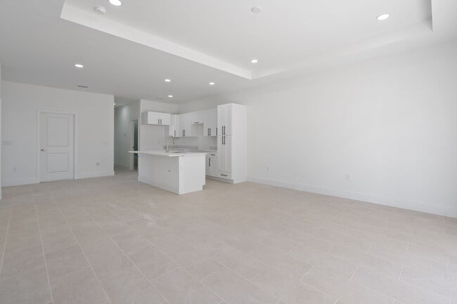 Photo - 5245-5247 26th St SW