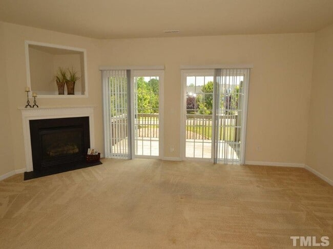 Photo - 114 Gallent Hedge Trail