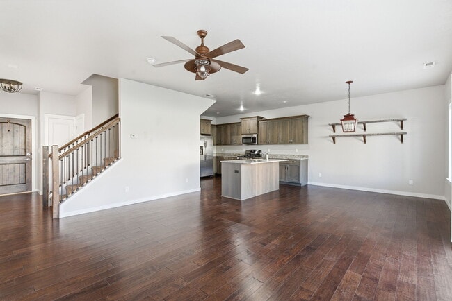 Photo - 9138 W Tillamook Dr