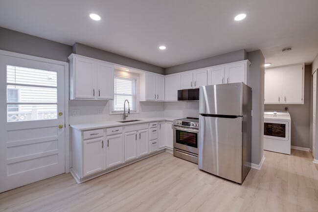 Photo - 151 Seaside Ave Unit 4