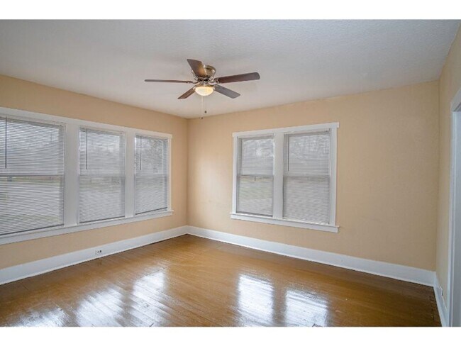 Photo - Nice 3 BR Rental Near Downtown