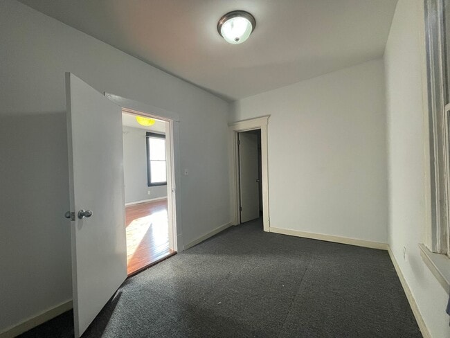 Photo - 1819 S May St Unit 1