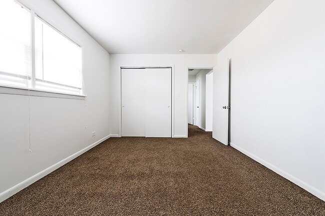 Photo - 14020 S School St Riverdale, IL 60827