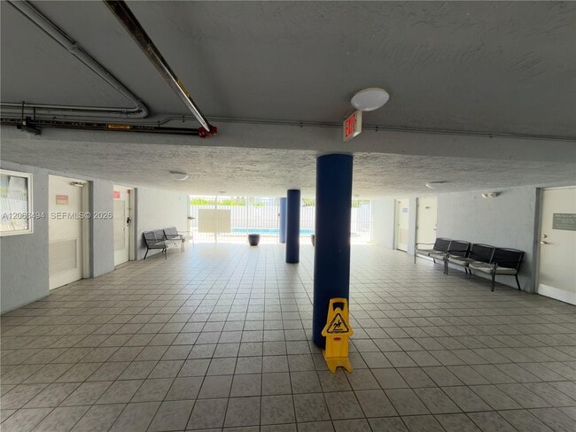 Photo - 8231 NW 8th St Unidad 2-504