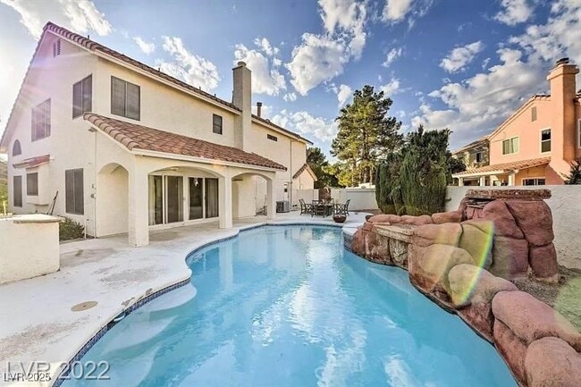 Building Photo - 371 Placer Creek Ln