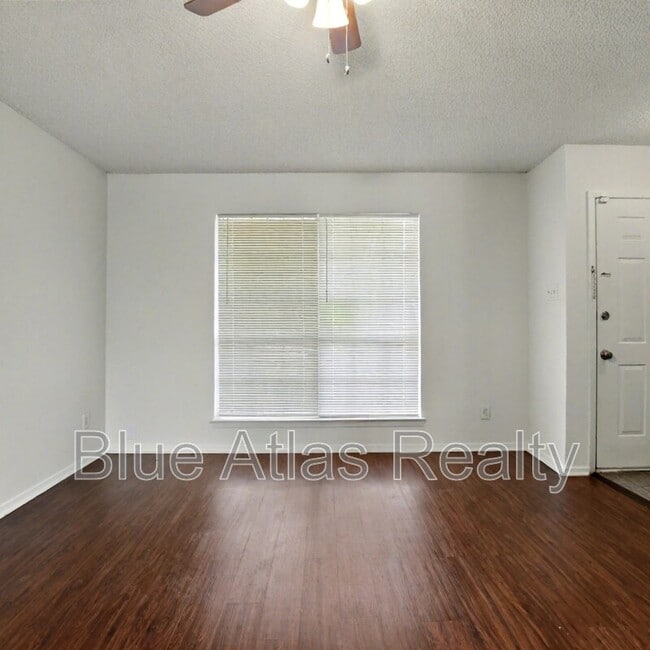 Photo - 610 Lillard Rd