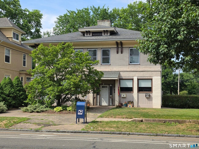 Building Photo - 805 Edgewood Ave