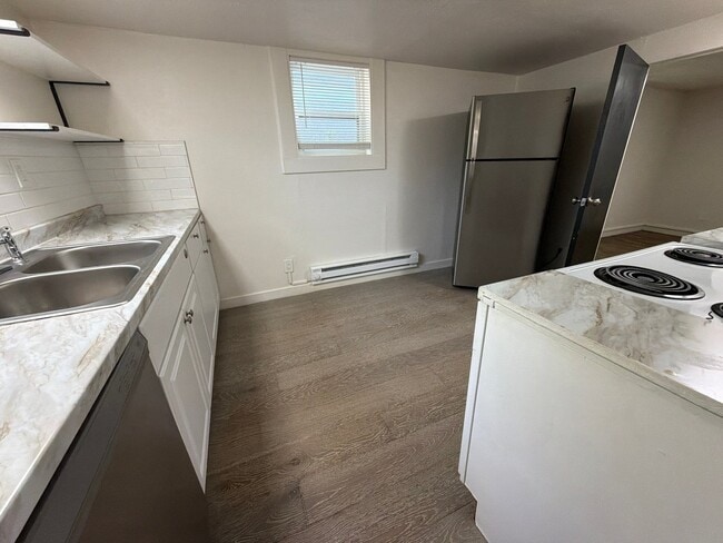 1310 15th Ave Unit B