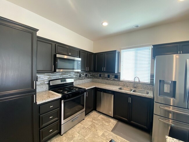 Photo - Rosamond 4 bedroom