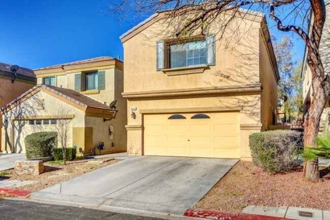 Photo - Awesome 3 Bedroom, 2 Story Home in North L...