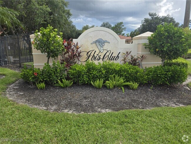 Building Photo - 8245 Ibis Club Dr Unit 415 Rental
