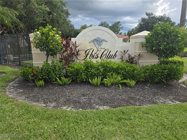 Building Photo - 8245 Ibis Club Dr Unit 415 Rental