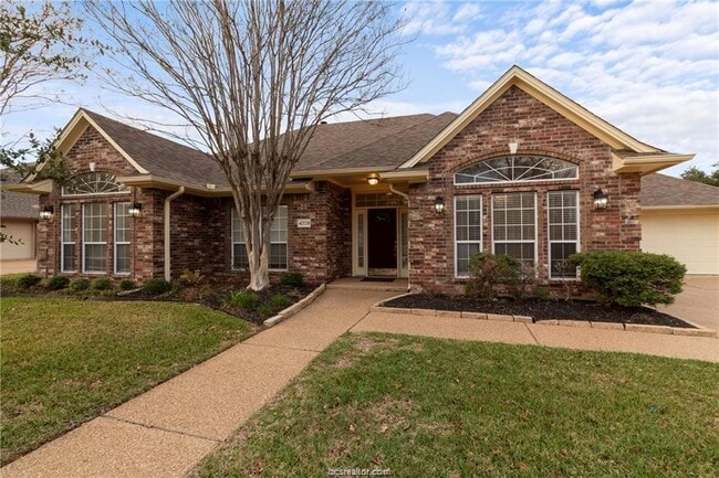 Photo - 4709 Shoal Creek Dr