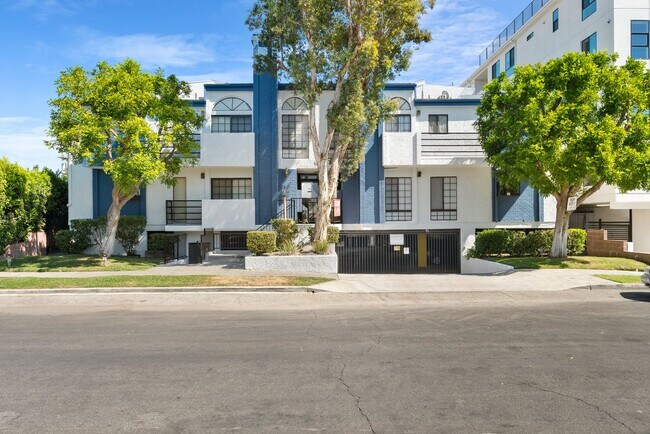 5408 Carpenter Ave