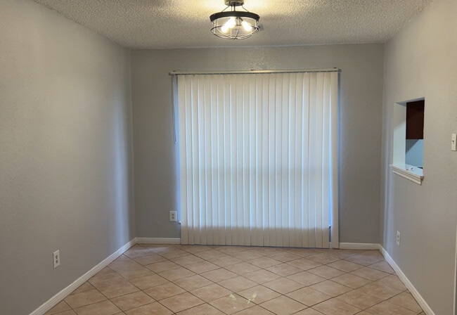 Photo - 11826 Roandale Dr